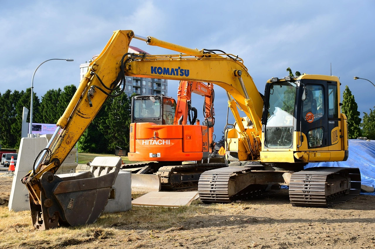 Pelleteuse en action sur un chantier de terrassement à Montélimar